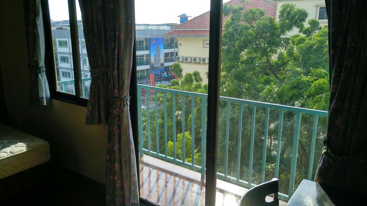 Guestpat Casabella Hotell Pattaya Eksteriør bilde